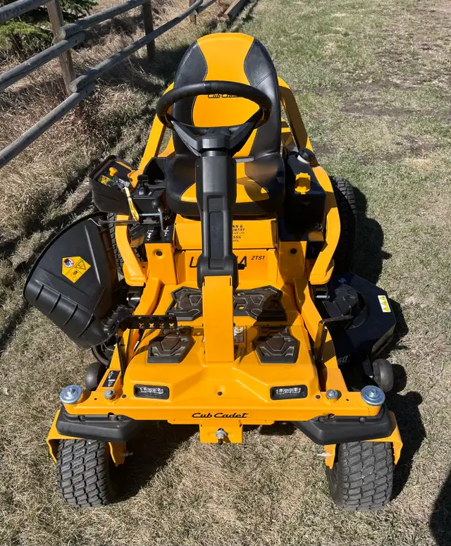 Cub Cadet ZTS1-50" Zero Turn - Photo 2