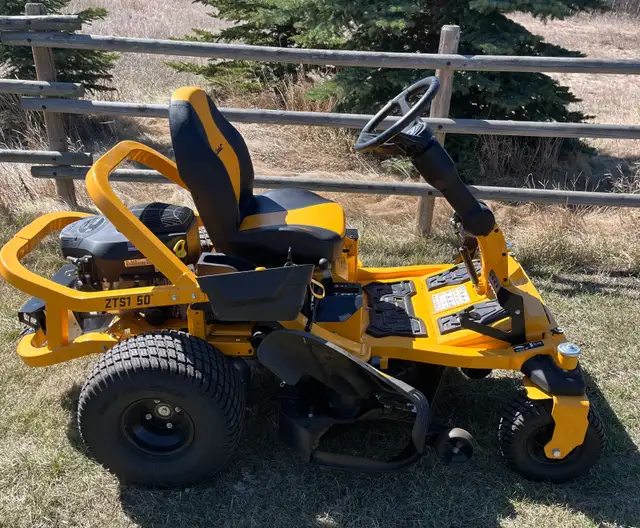 Cub Cadet ZTS1-50" Zero Turn - Photo 3