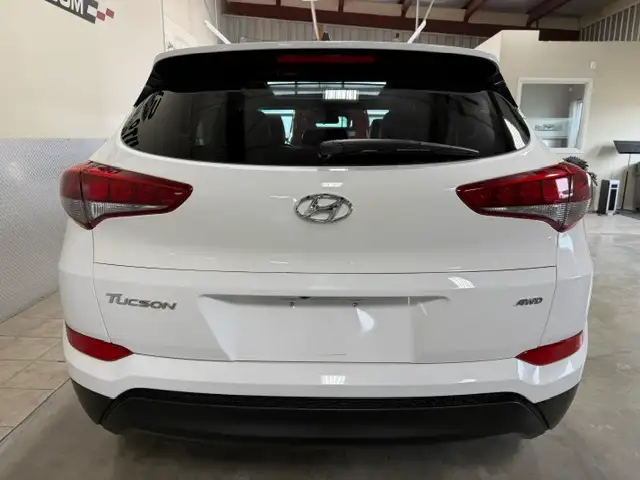 2018 Hyundai TUCSON SEL / AWD / Heated Leather, Wheel / Pano Roo - Photo 4