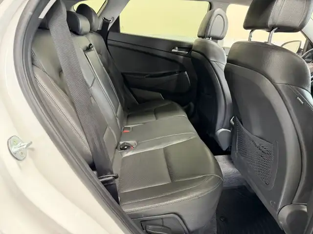 2018 Hyundai TUCSON SEL / AWD / Heated Leather, Wheel / Pano Roo - Photo 10