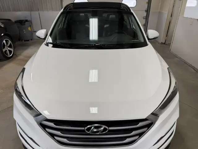 2018 Hyundai TUCSON SEL / AWD / Heated Leather, Wheel / Pano Roo - Photo 32