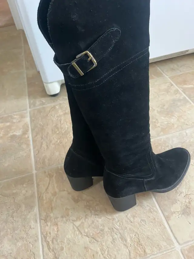 woman’s size 11 boots or 41 - Photo 7