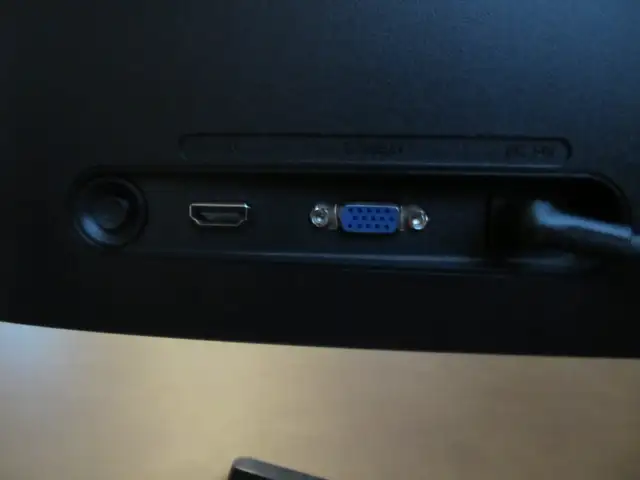 SAMSUNG 24' MONITOR - Photo 4