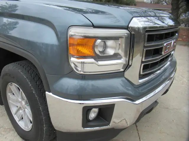 2014 GMC Sierra 1500 SLE Crew Cab 4WD - Photo 10