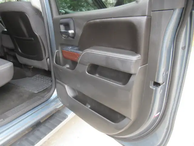 2014 GMC Sierra 1500 SLE Crew Cab 4WD - Photo 23