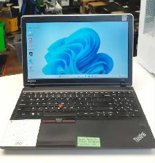 Lenovo ThinkPad E520 i5-2410M 8Go Ram SSD 120Go DVD 15.6po