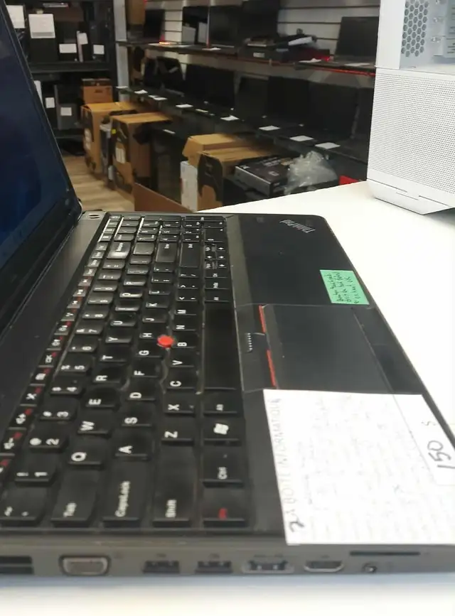 Lenovo ThinkPad E520 i5-2410M 8Go Ram SSD 120Go DVD 15.6po - Photo 2