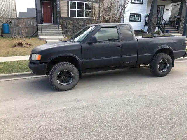 Selling rare Isuzu hombre 4x4