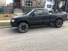Selling rare Isuzu hombre 4x4