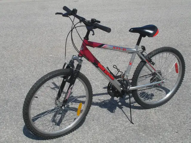 GREAT SHAPE 24' SUPERCYCLE XTI-21 SERIES 21 SPD WITH SUSPENSION! - Photo 2