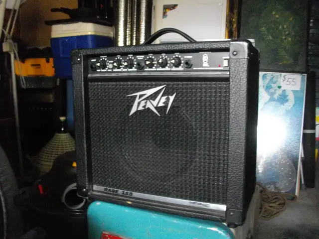 small guitar amp  found in storage unit