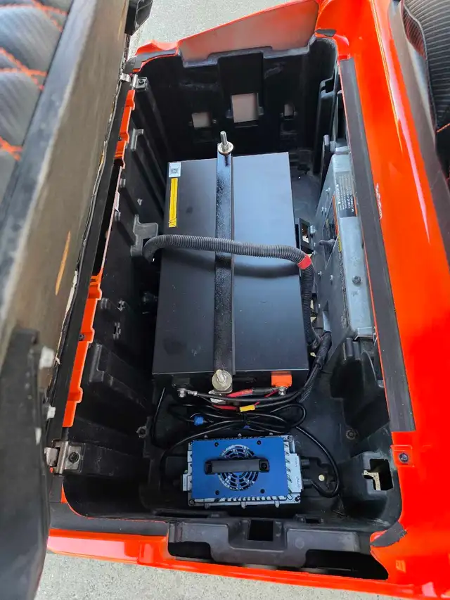 Custom Lithium Golf Cart - Photo 5