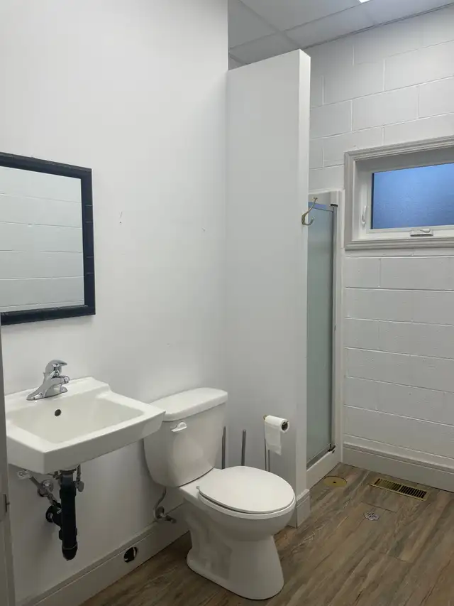 Commercial Space for Rent, Office, Showroom & Warehouse - Photo 9