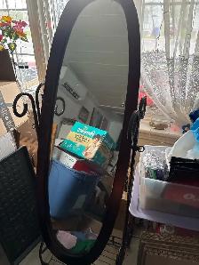 miroir sur pied