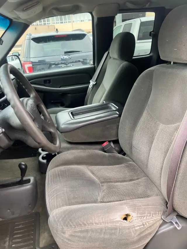4x4~ 2004 Chevy Silverado 1500 SAFETIED - Photo 5