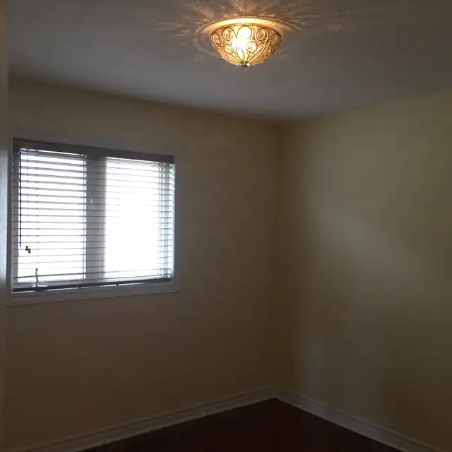 4 Bedroom House For Rent - Fletcher's Meadow, Brampton - Photo 10
