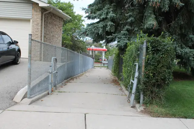 2 Bed Legal Basement in Mississauga near ErinMill / Battleford - Photo 11
