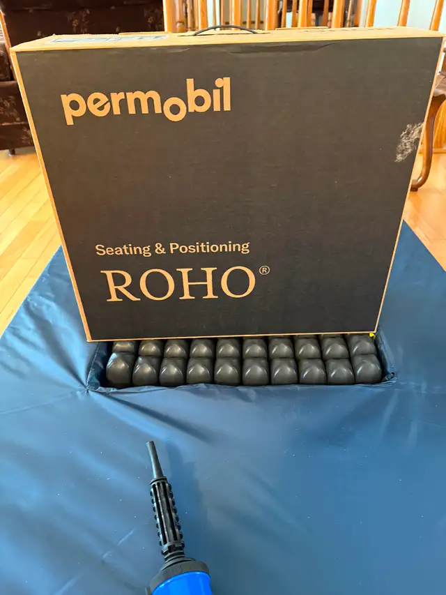 Roho cushion and mattress - Photo 2