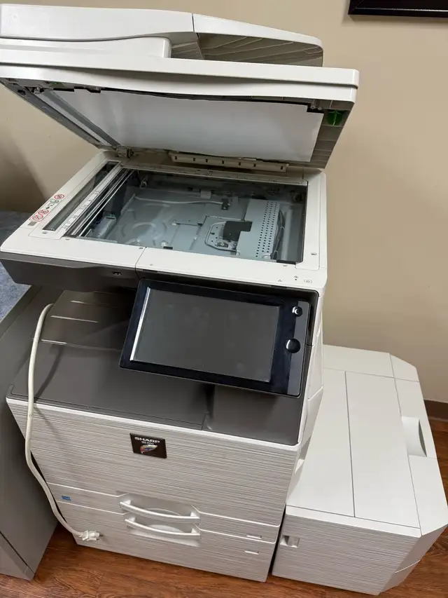 Meridian Office Phones (8 total) - Photo 3