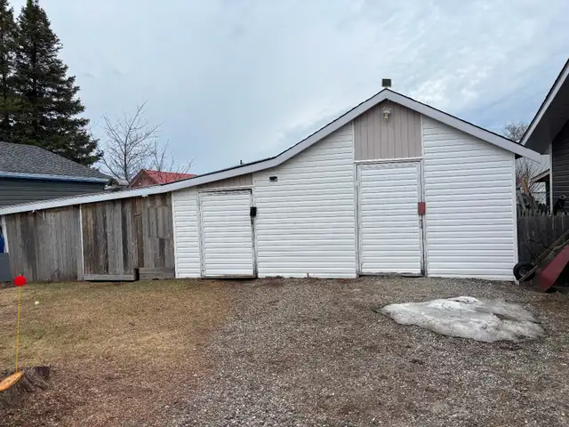 OPEN HOUSE 216 BANNERMAN TIMMINS A MUST SEE - Photo 2