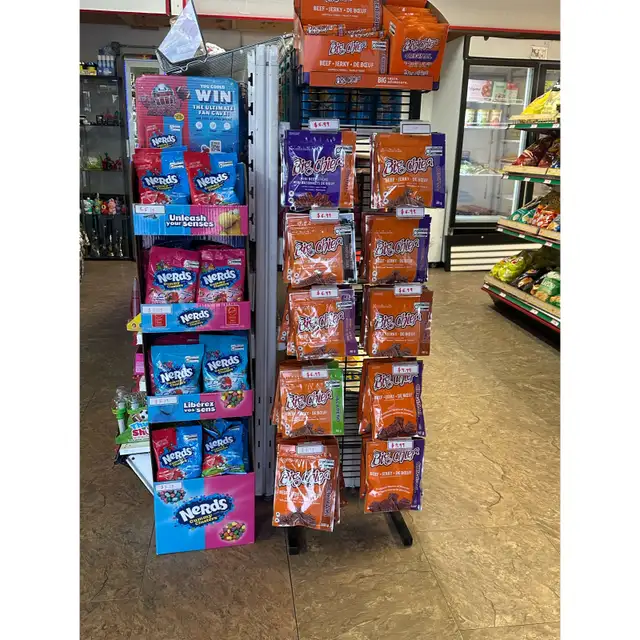 CONVENIENCE STORE FOR SALE - Photo 2