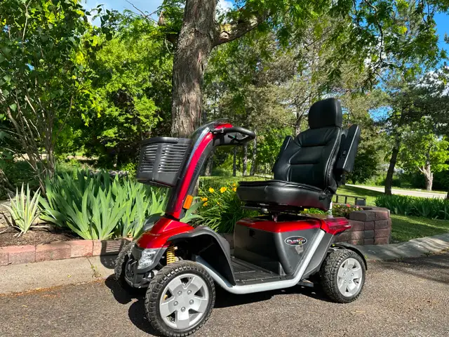 4 WHEEL PRIDE PURSUIT XL SCOOTER - Photo 3