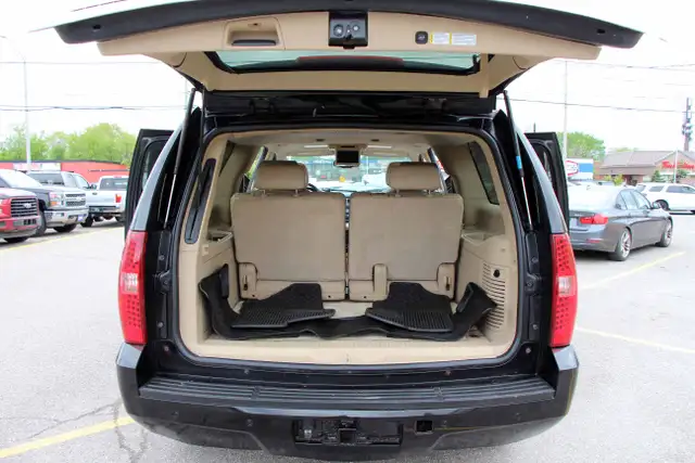 2007 Chevrolet Suburban LT 4x4 7-Pass Loaded Certified 2 Year W - Photo 9