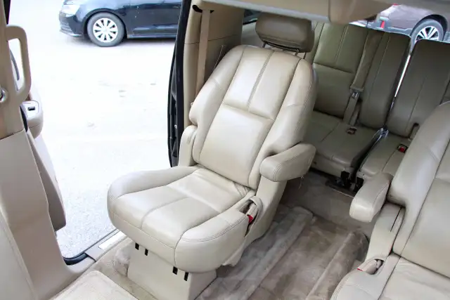 2007 Chevrolet Suburban LT 4x4 7-Pass Loaded Certified 2 Year W - Photo 32