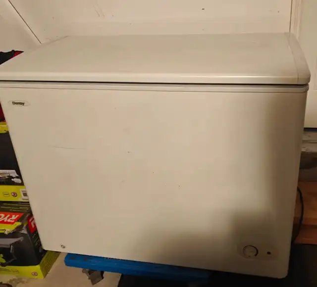 Danby Freezer, great condition. $140 obo - Photo 3
