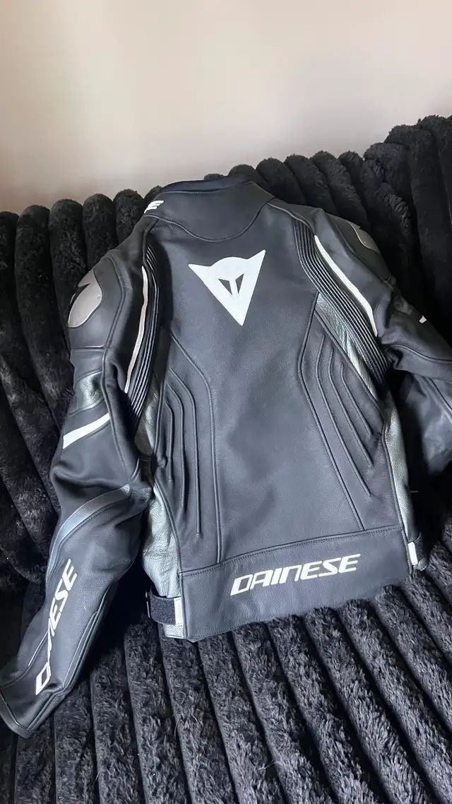 Dainese Woman Leather Motorcycle  Jacket with tags! Brand new, - Photo 2