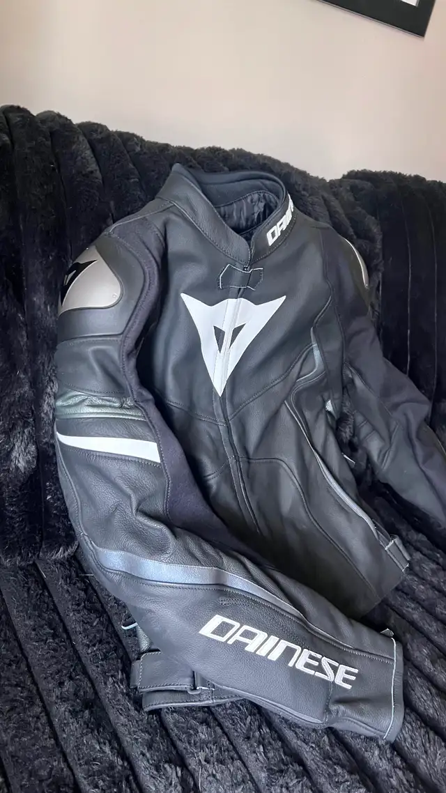 Dainese Woman Leather Motorcycle  Jacket with tags! Brand new, - Photo 5