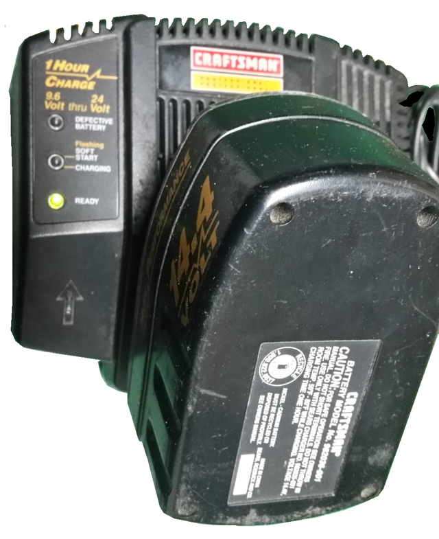 Craftsman 3/8' Rechargeable Battery Drill Kit - Photo 4