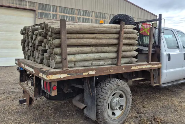 Wooden Fence Posts for Sale - Photo 3