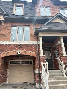 4 Bedrooms Townhouse For Rent Available May 2026
