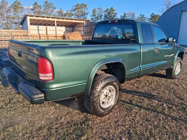 Dodge Dakota V8 4X4 - Photo 3