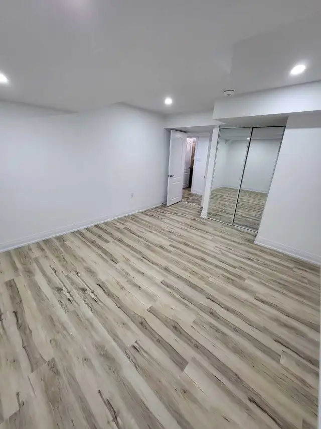 2 bedroom legal basement - Photo 10