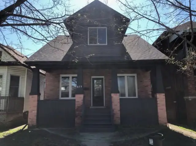 Room for Rent in shared house — utilities included - Photo 8