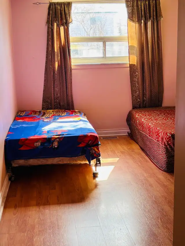room for rent - Photo 2