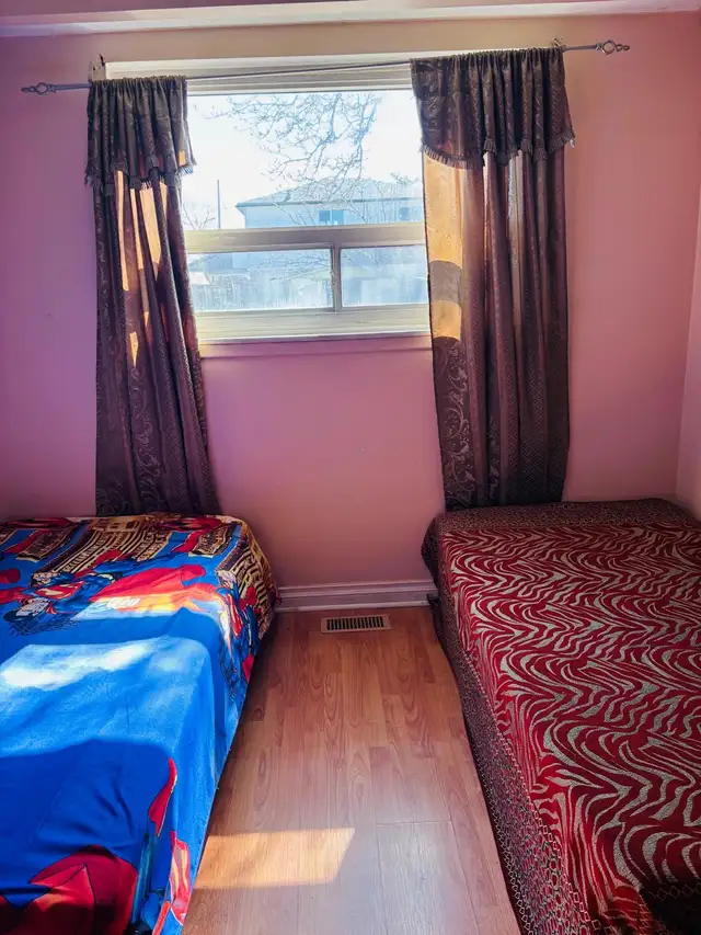 room for rent - Photo 3