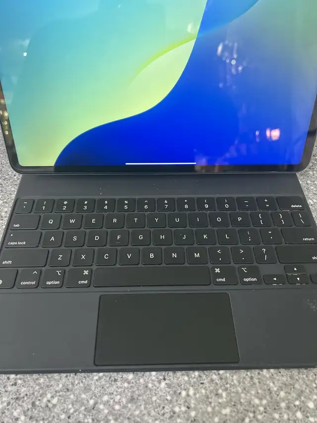 Apple iPad Pro 5th Generation 12.9" 128 GB with Magic Trackpad - Photo 2