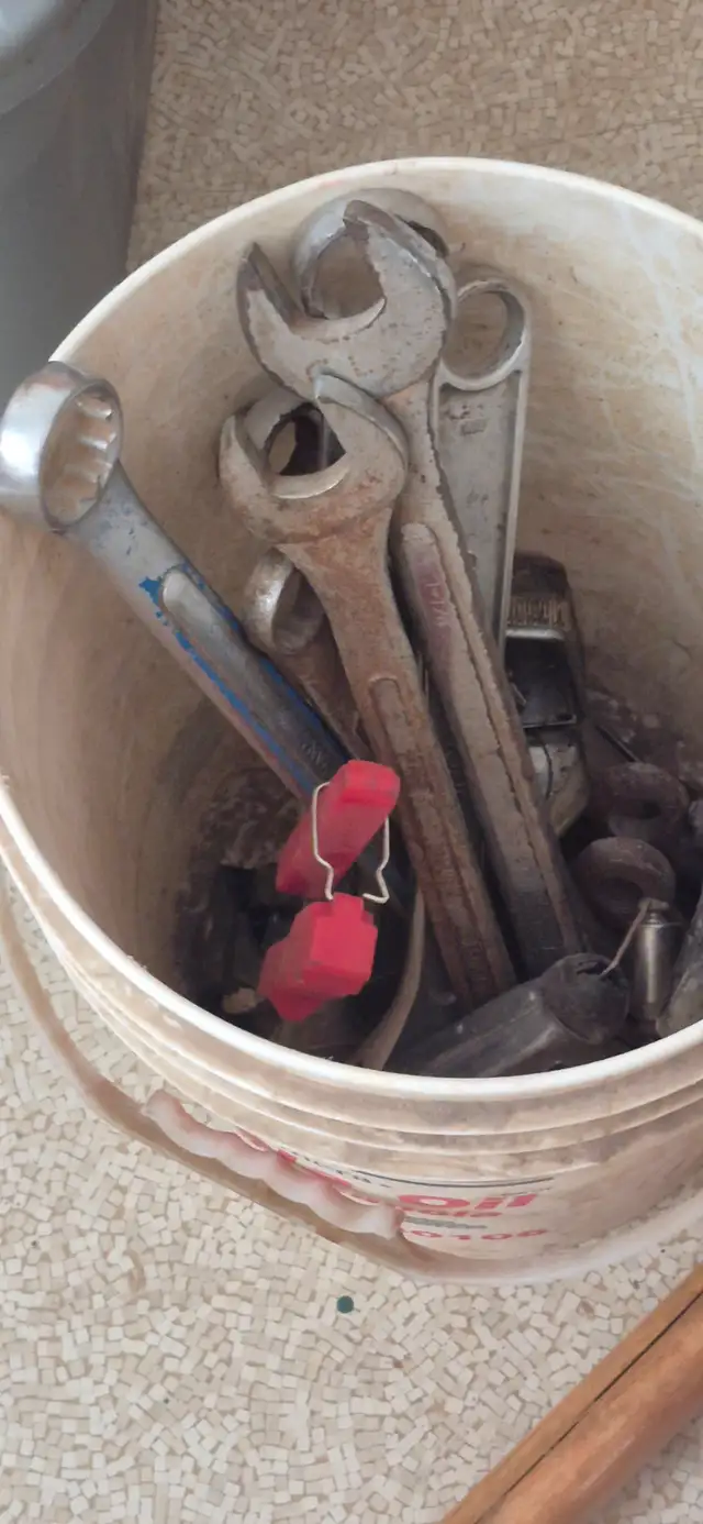 Tools and stuff - Photo 2