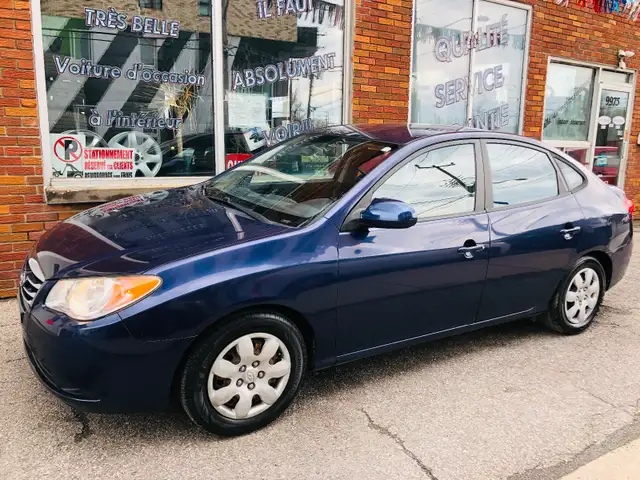 GARANTIE/ HYUNDAI ELANTRA/120,000 KM/ UN VRAIS BIJOU/TRÈS PROPRE