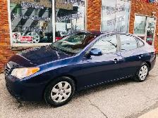 GARANTIE/ HYUNDAI ELANTRA/120,000 KM/ UN VRAIS BIJOU/TRÈS PROPRE