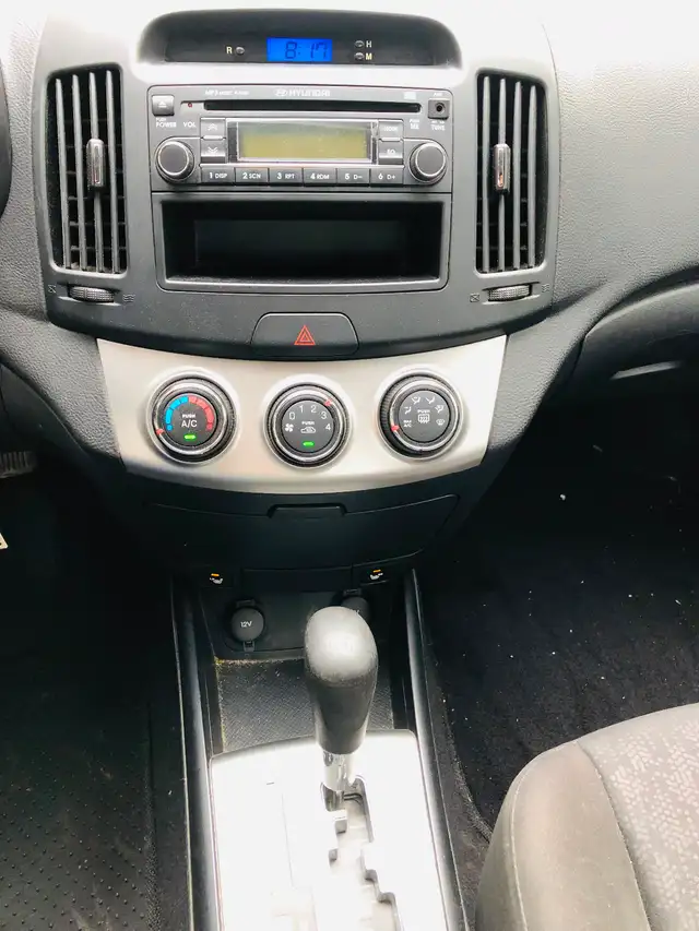 GARANTIE/ HYUNDAI ELANTRA/120,000 KM/ UN VRAIS BIJOU/TRÈS PROPRE - Photo 10