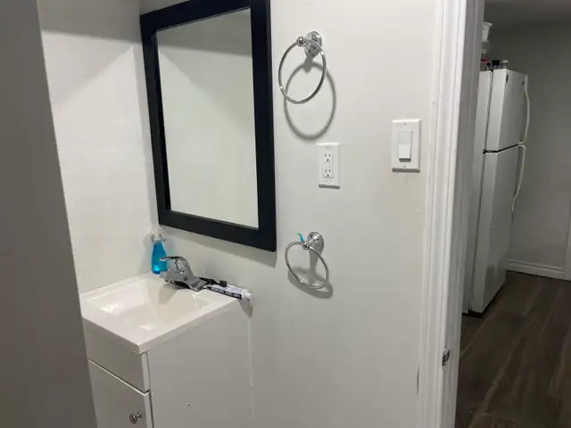 Room for rent - Photo 5