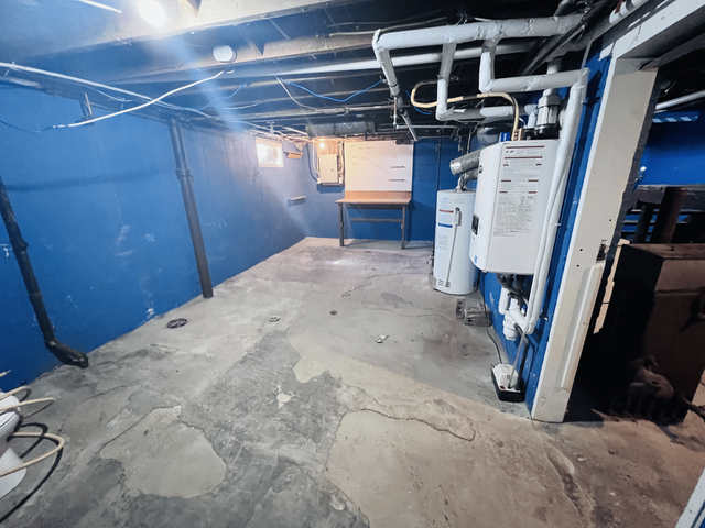 2 Beds 1 Bath House - Photo 12