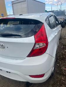 2012 Hyundai accent - Photo 3