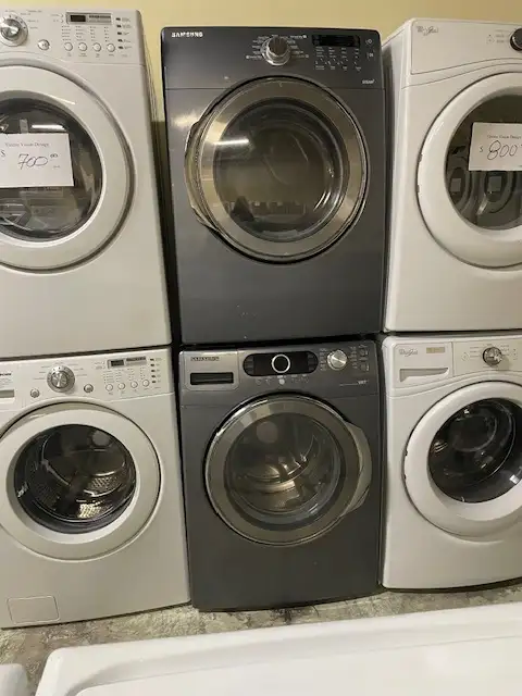 Laveuse sécheuse frontales grises Samsung ( remis a neuf )