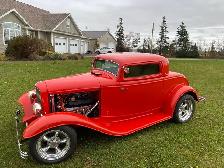 1932 Ford 3-Window Coupe