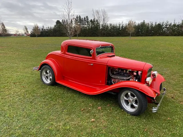 1932 Ford 3-Window Coupe - Photo 2